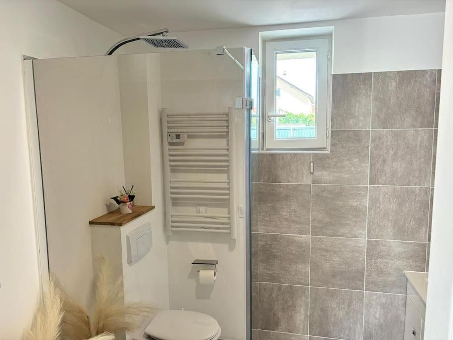 Sejour Magique Proche Aeroport Cdg Asterix Et Paris Maison Toutes Commodites, Terrasse, Wifi, Clim, Lave Vaisselle Ferienhaus Saint-Mard (Seine-et-Marne)